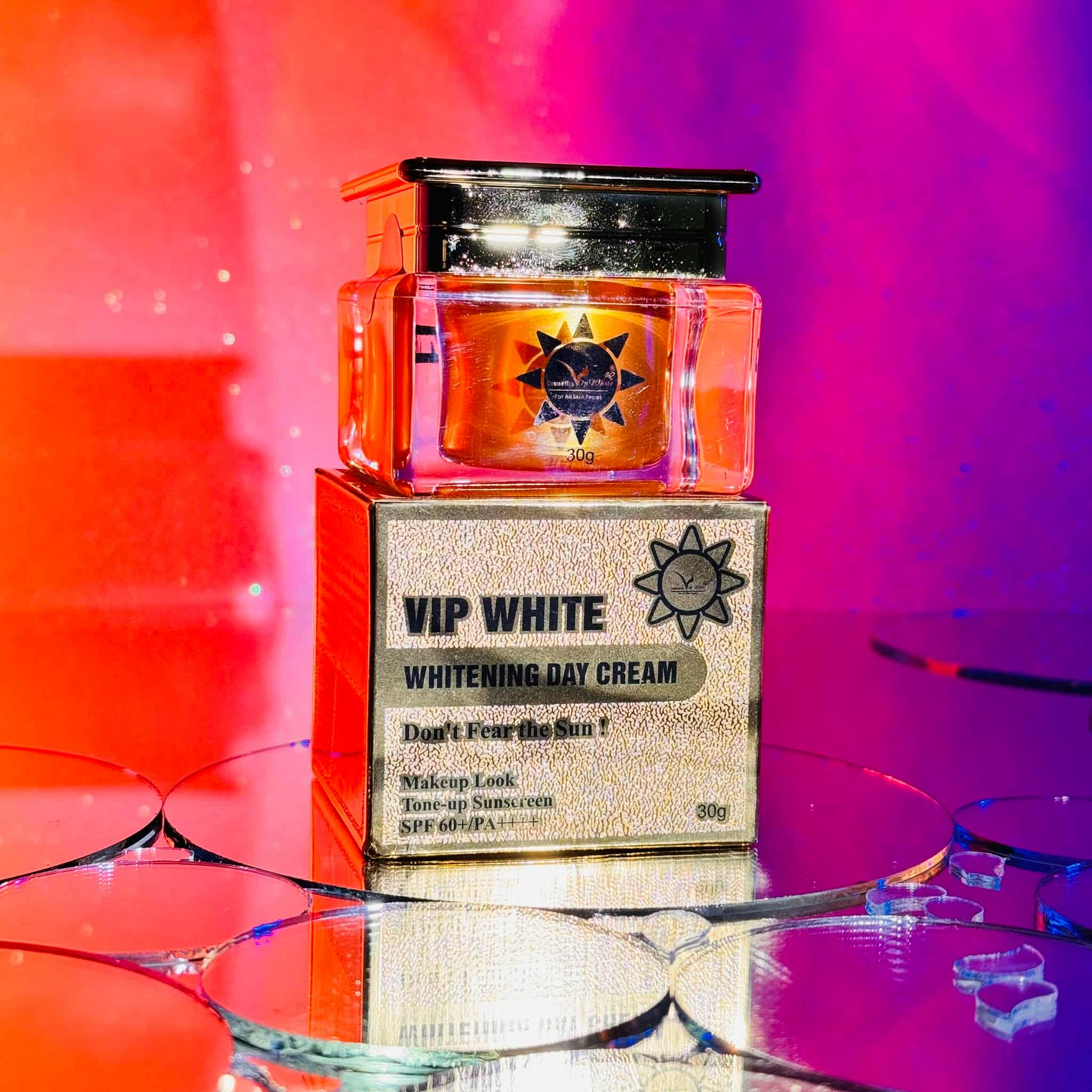 VIP Whitening Day Cream – Your Daily Glow Booster (30g); zozoj;